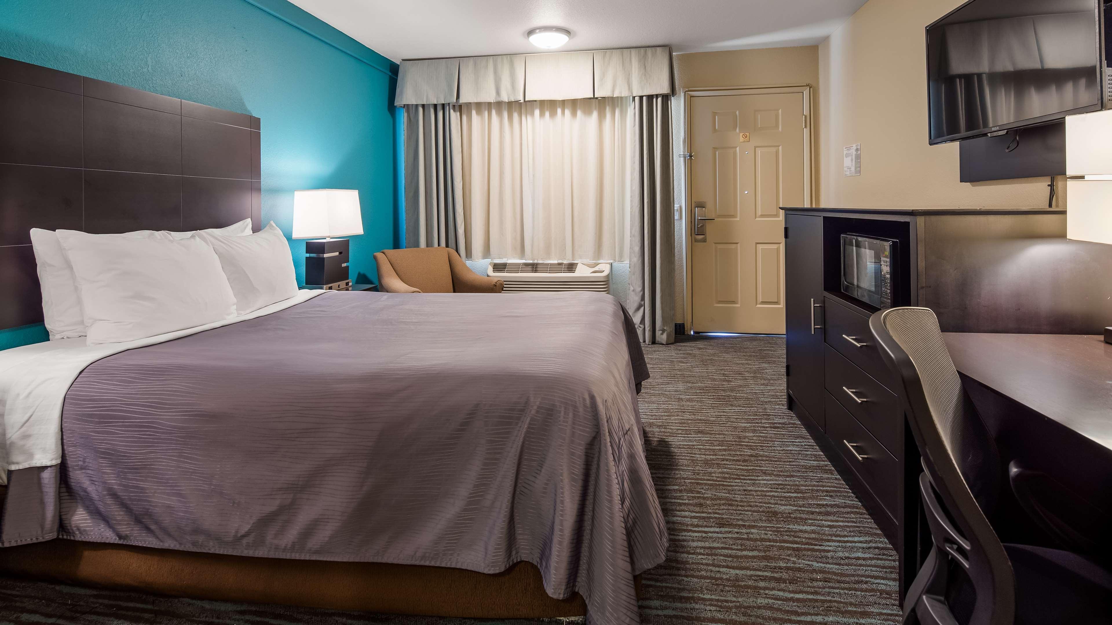 Best Western Apricot Inn Chaney Ranch Екстериор снимка